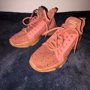 Juicy Couture Women's Pink Sneakers